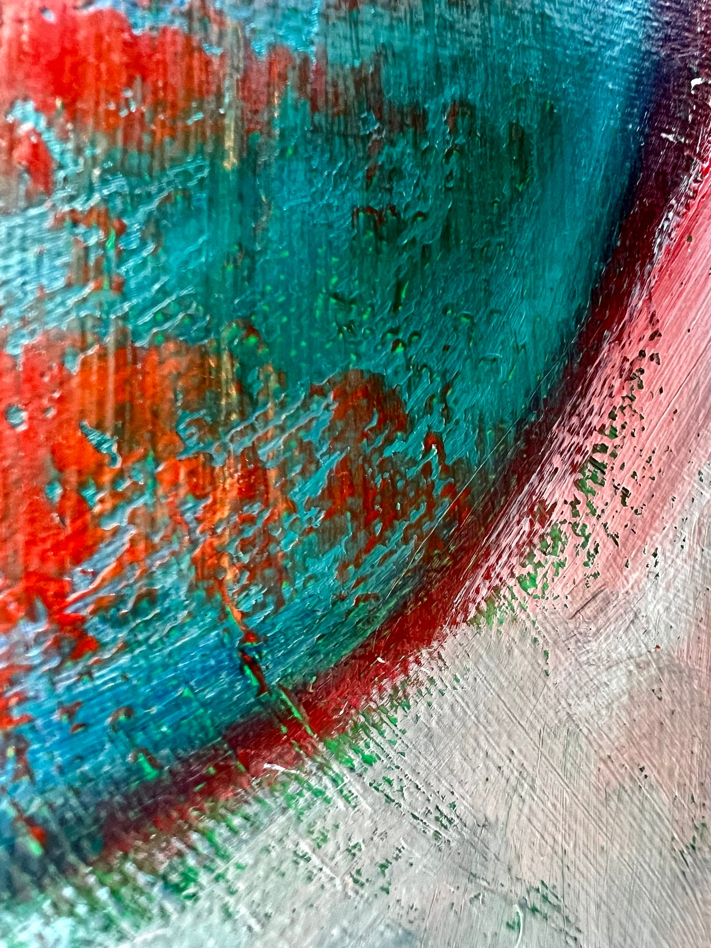 Silhouettes - An oil based abstract painting by Beatrice Morel featuring lush, verdant green background, with the vibrant hues of purple, red, pink, and various shades of blue. This is a close up.